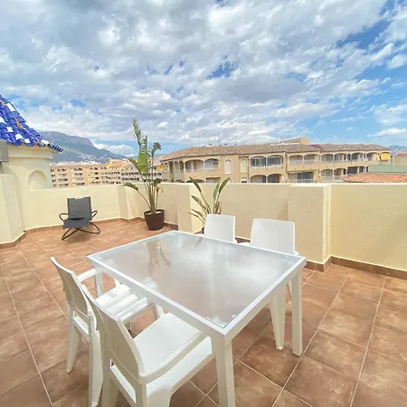 Penthouse With Spacious Surrounding Terrace *