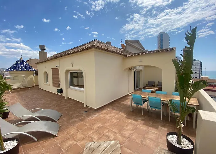 Apartamento Penthouse With Spacious Surrounding Terrace *