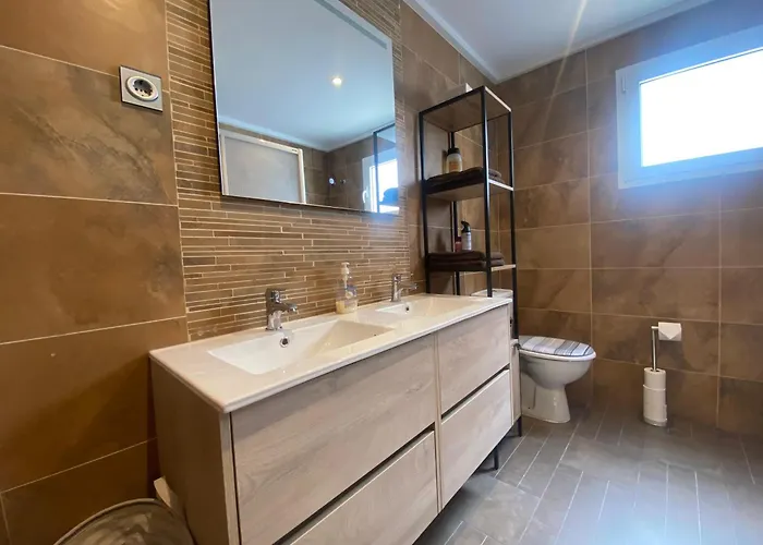 Penthouse With Spacious Surrounding Terrace Apartamento